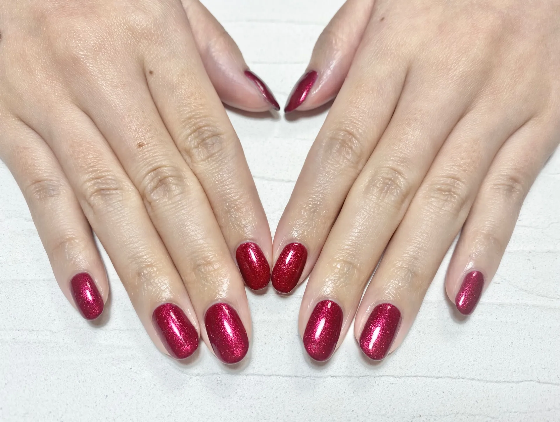 ネイルデビューは赤✨